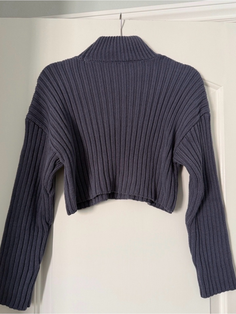 Zara Ribbed Sweater - Picture 2 of 3